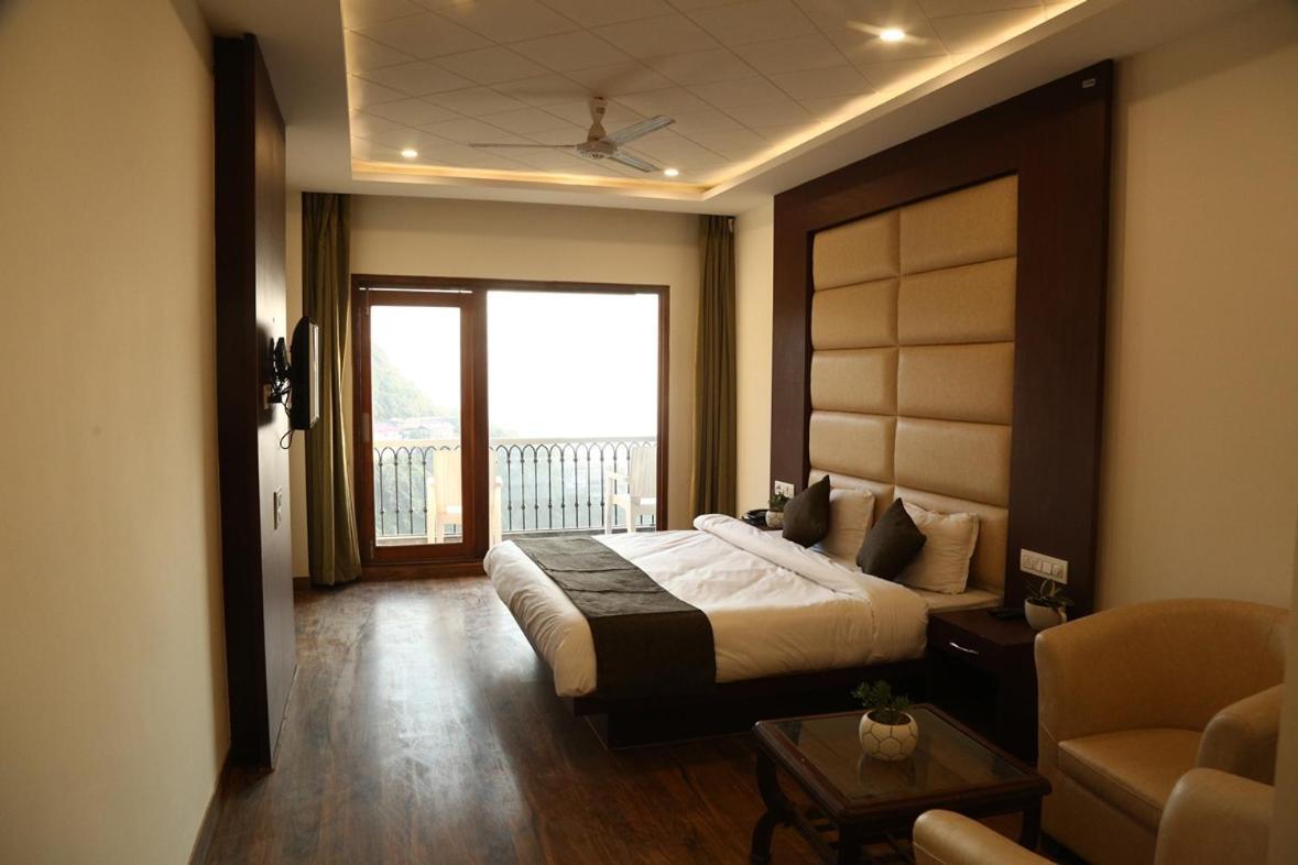 Hotel Shining Hills Mussoorie Exterior foto