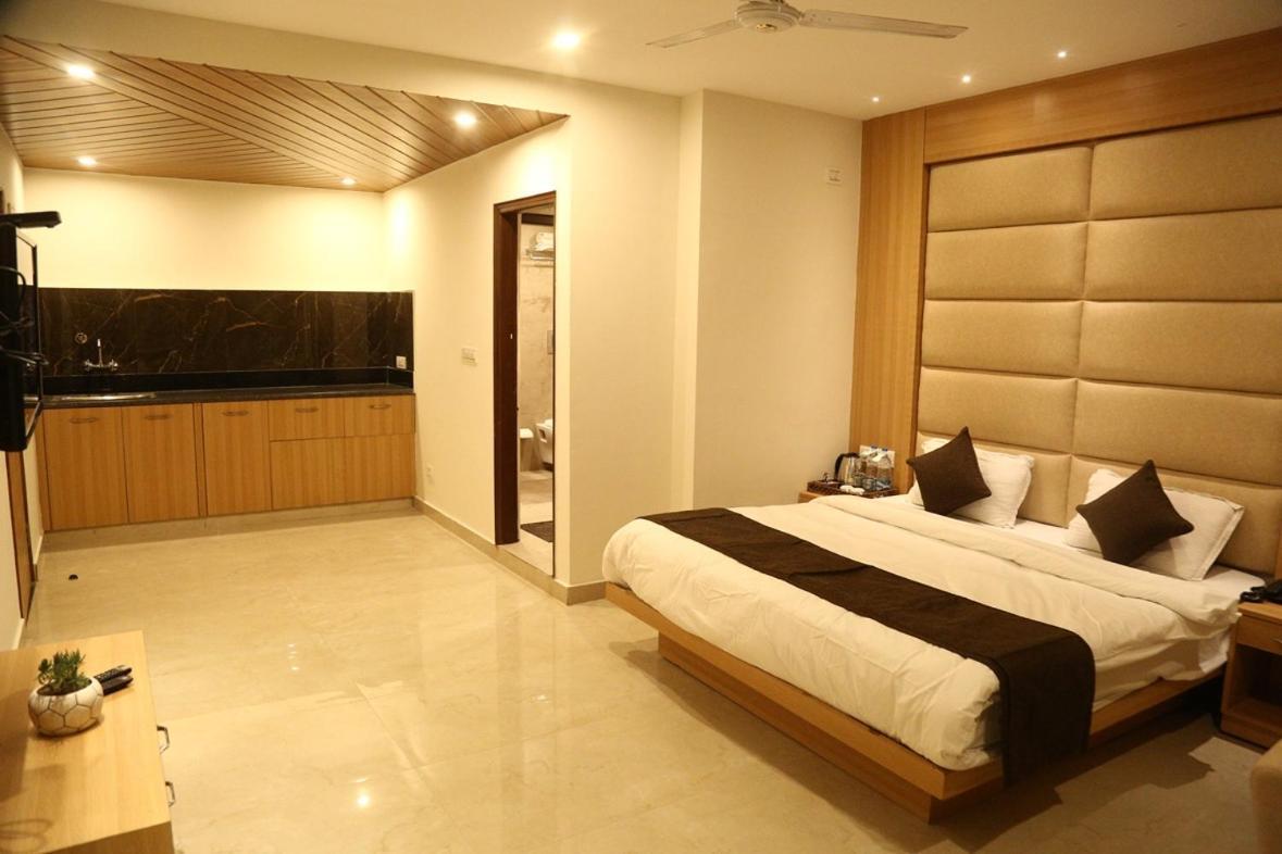 Hotel Shining Hills Mussoorie Exterior foto