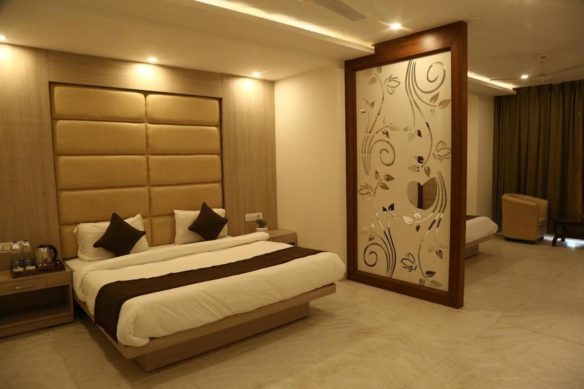 Hotel Shining Hills Mussoorie Exterior foto
